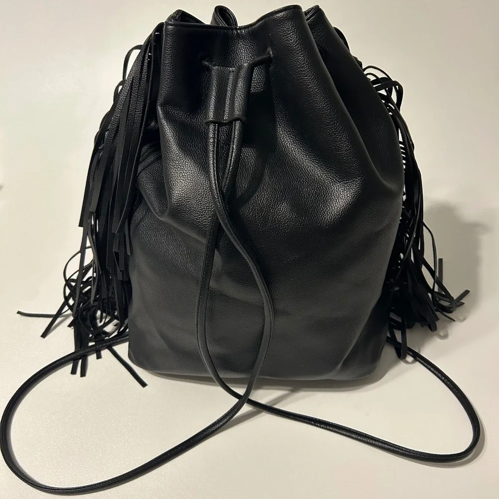 Victorias Secret Purse‎ Black Fringe Backpack Cinch Bag Festival Western Biker - Picture 4 of 6